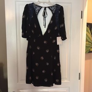 Free people tunic w/ lace shoulders, low cut back